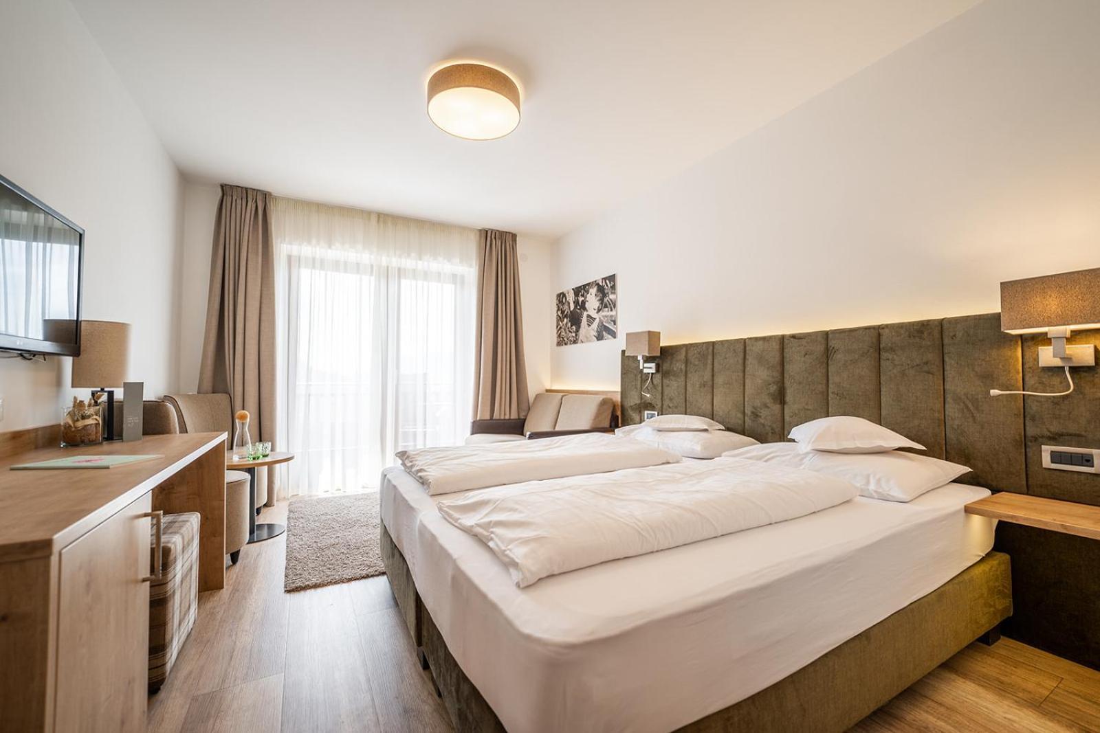 Hotel Brunnhofer Тироло Экстерьер фото